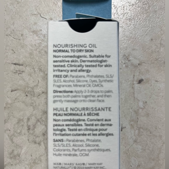 NIB Mary Kay Naturally Nourishing Oil - Picture 2 of 3